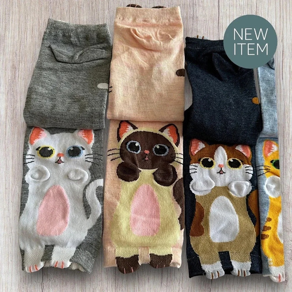 6 PAIR of Unisex Character Socks BRAND NEW CUTE KITTY WOMEN SIZE 4.5 - 9 - Picture 3 of 9